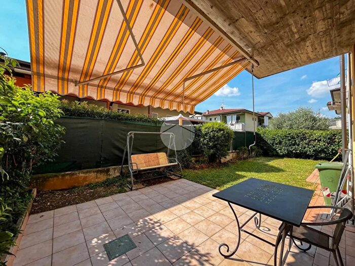 Appartamento trilocale in vendita in Via Ortigara, Castrezzato