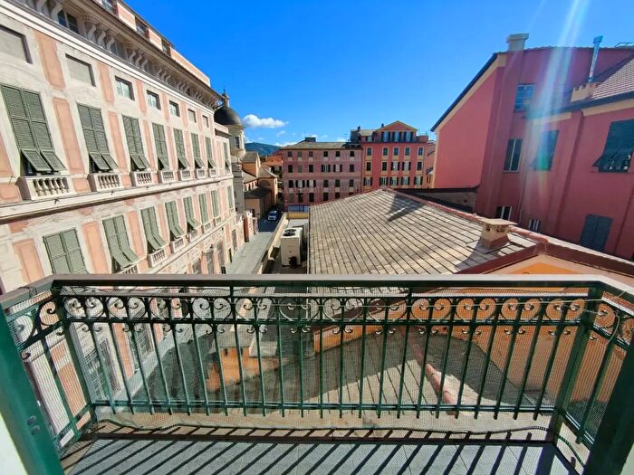 Appartamento con 5 locali in vendita in Via Costaguta, Chiavari