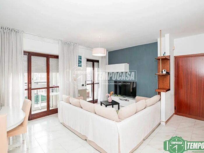 Appartamento trilocale in vendita in Piazza Vittorio Alfieri, San Giuliano Milanese