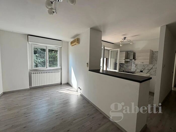 Appartamento trilocale in vendita in Via Pastore, Busto Arsizio