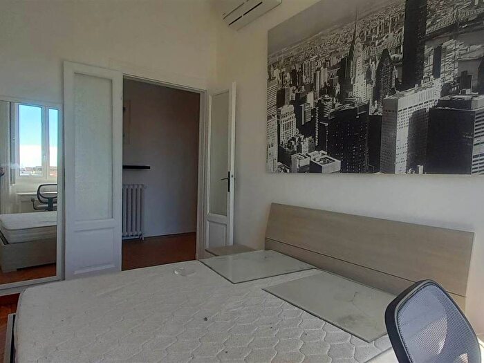 Appartamento trilocale in affitto in Via Spartaco, Montenero, Milano