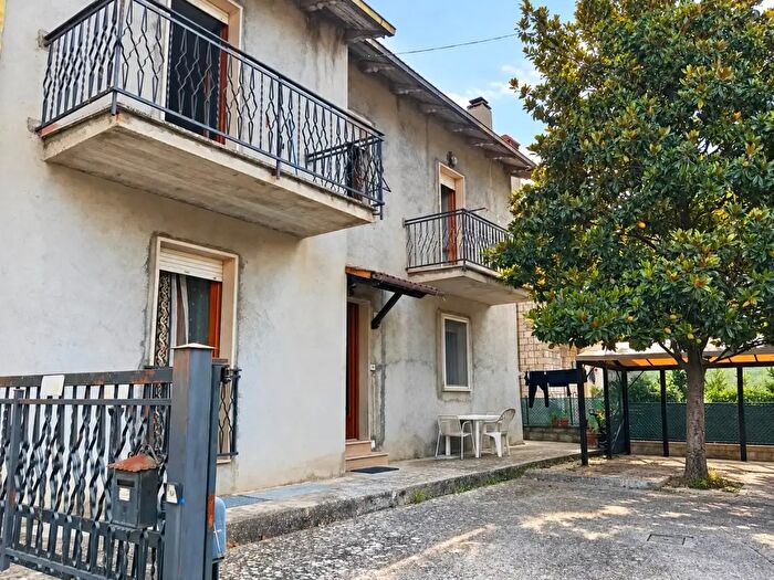 Casa con 5 locali in vendita in Via Domenico Faggetti, Terni