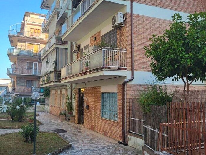 Appartamento trilocale in affitto in Via Pietro Maffi, Battistini Primavalle, Roma