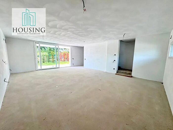 Casa con 5 locali in vendita in Via Ruggero Leoncavallo, Abano Terme