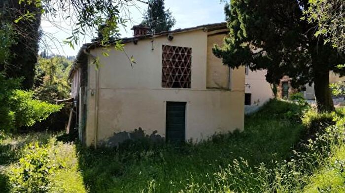 Casa con 6 locali in vendita in Bocconi, Lucca