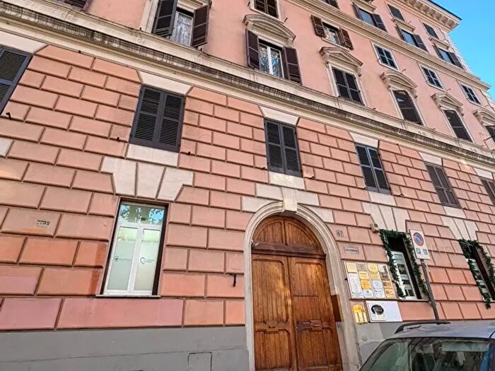 Appartamento bilocale in vendita in Viale Giulio Cesare, Roma