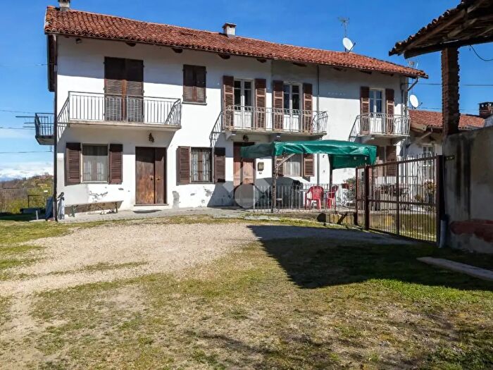 Casa con 10 locali in vendita in Tetti Gaffolo, Montaldo Torinese