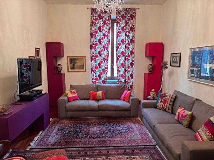 Appartamento con 5 locali in vendita in Via Isonzo, Alessandria