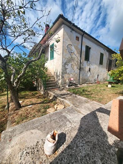 Appartamento con 6 locali in vendita in Castellina In Chianti