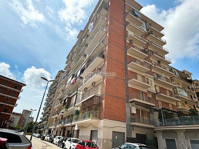 Appartamento trilocale in vendita in Via Michelangelo Merisi Caravaggio, Aversa