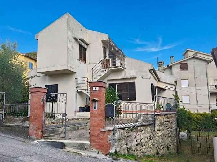 Casa con 5 locali in vendita in Via Serafica Snc, Amelia