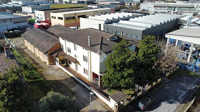 Appartamento in vendita in Via Atella, Borgo Virgilio