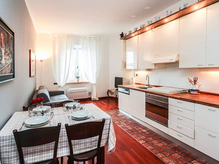 Appartamento bilocale in affitto in Via Alserio, Isola, Milano