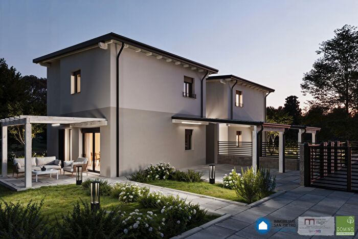 Casa con 5 locali in vendita in Via Scarlatti Snc, Cento