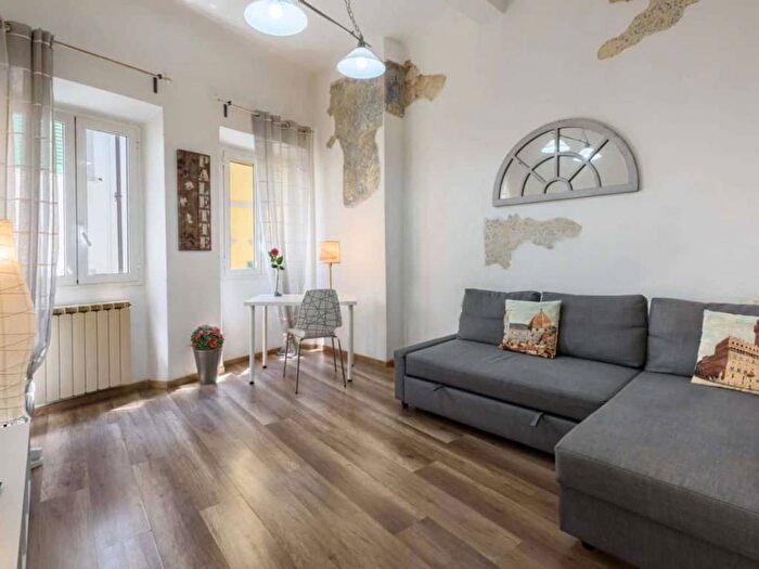Appartamento bilocale in affitto in Via dei Pepi, D'Azeglio, Firenze