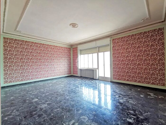 Appartamento con 5 locali in vendita in Via Ettore Viglione, Lucera