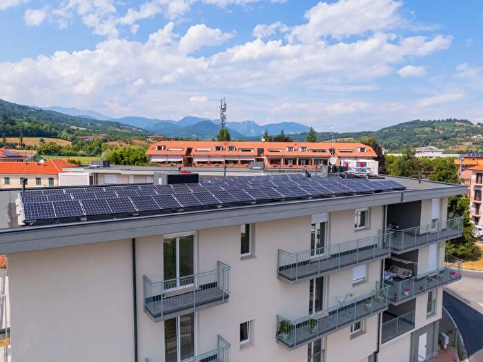 Appartamento quadrilocale in vendita in Via Nazionale, Pinerolo