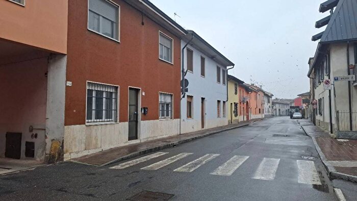 Appartamento bilocale in affitto in Via Vittorio Emanuele II, San Martino in Strada