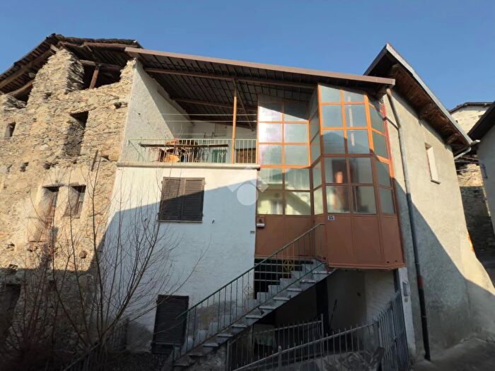 Casa quadrilocale in vendita in Via Cà Branchi, Teglio