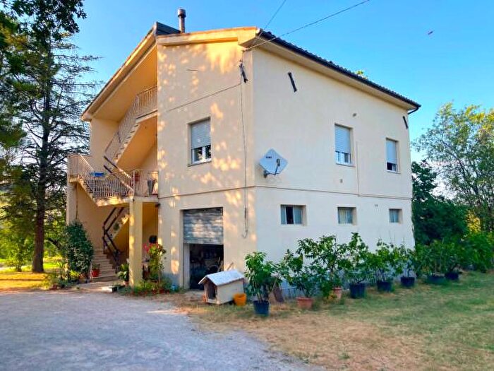 Casa quadrilocale in vendita in Contrada Collina, San Ginesio