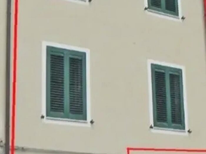 Casa con 7 locali in vendita in Lucca