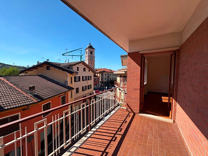 Appartamento quadrilocale in affitto in Via Don Olivero, Centro, Boves