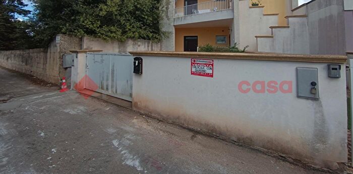 Casa trilocale in vendita in Via Vicinale Pallanzano, Giurdignano