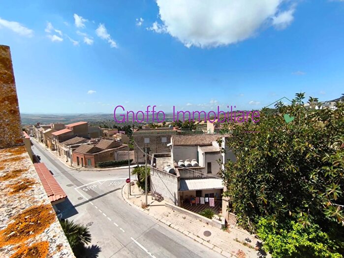 Casa con 8 locali in vendita in Valderice, Valderice