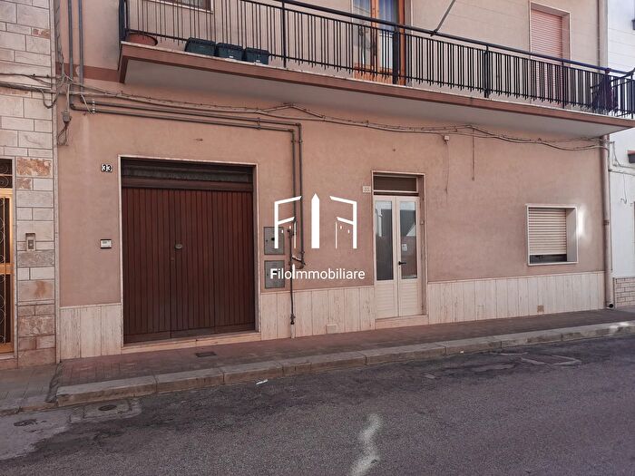 Appartamento con 5 locali in vendita in Via Concetto Marchesi Carovigno Brindisi Puglia Italia, Carovigno
