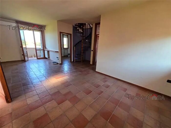 Appartamento con 5 locali in vendita in Santa Croce SullArno
