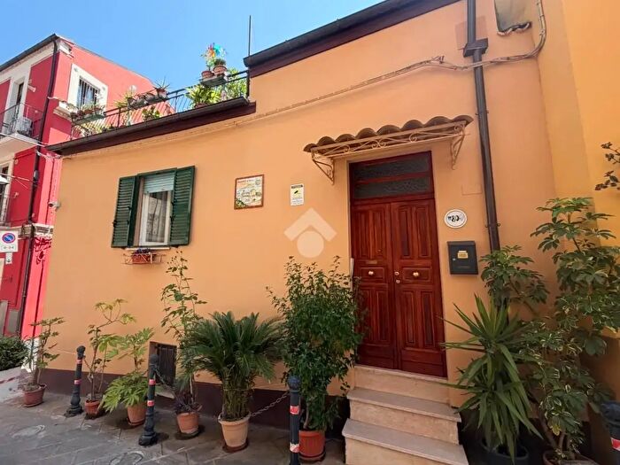 Casa quadrilocale in vendita in Via Giuseppe Garibaldi, Lanciano