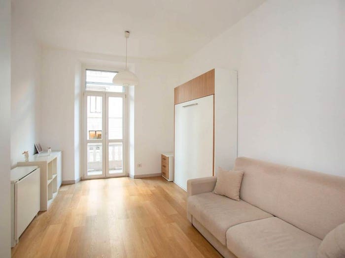 Appartamento monolocale in affitto in Via San Gregorio, Buenos Aires, Milano