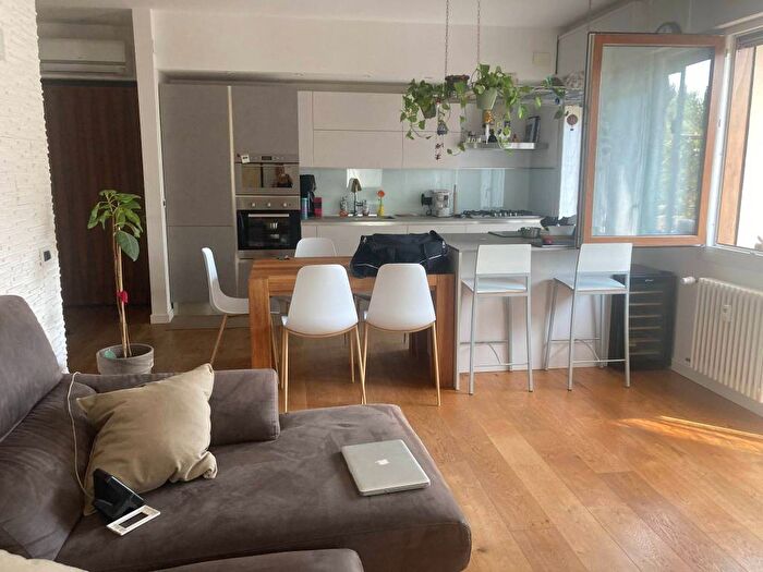 Appartamento quadrilocale in affitto in Viale Don Luigi Sturzo, Carpenedo Bissuola, Venezia