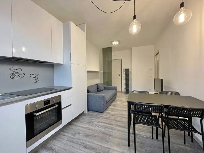 Appartamento bilocale in vendita in Viale Erminia Fuà Fusinato, Rovigo