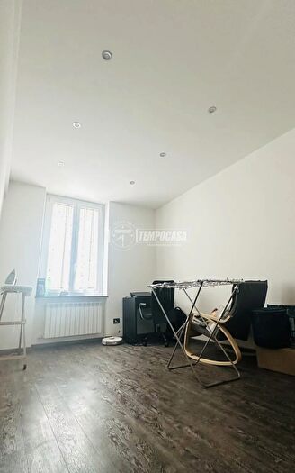 Appartamento quadrilocale in vendita in Via Venezia, Genova