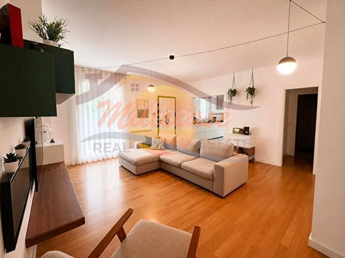 Casa con 7 locali in vendita in Via Luigi Maria Monti, Siracusa