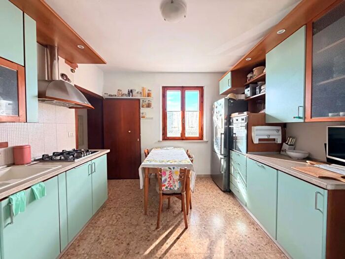 Casa quadrilocale in vendita in Casciana Terme Lari