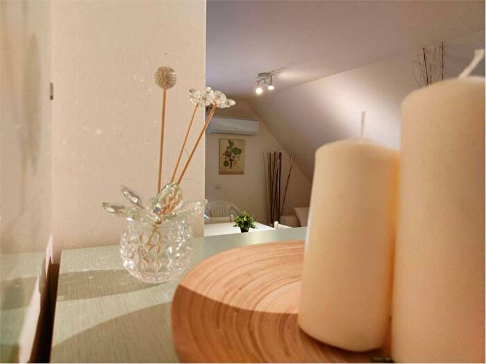 Appartamento monolocale in affitto in via Montebianco, Letojanni