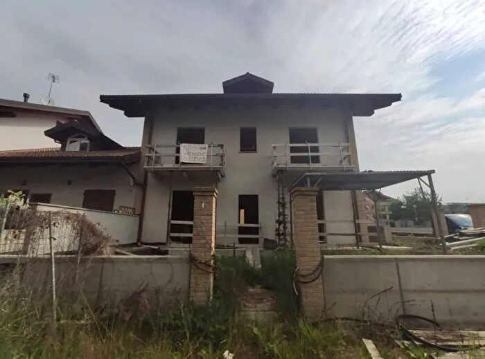 Appartamento quadrilocale in vendita in Via Braida Carmagnola, Carmagnola