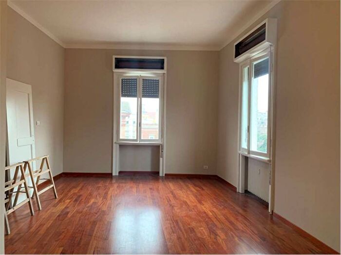 Appartamento con 6 locali in affitto in Via Spallanzani, Centro Storico, Reggio Emilia