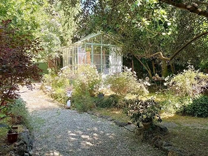 Casa con 11 locali in vendita in Fauglia