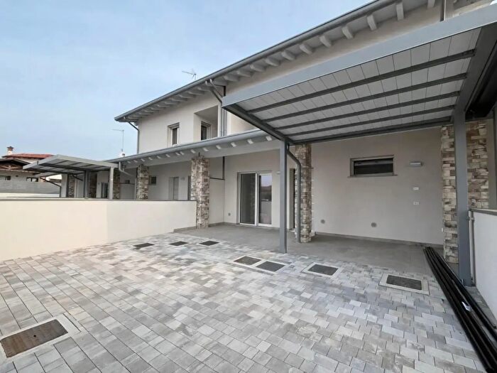 Casa con 5 locali in vendita in Via Luigi Zaccaron, Campoformido