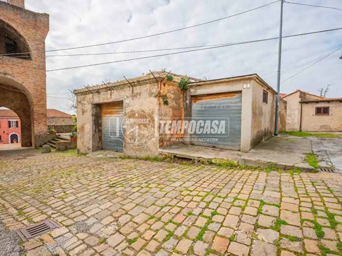 Casa in vendita in Via del Castello, Senigallia