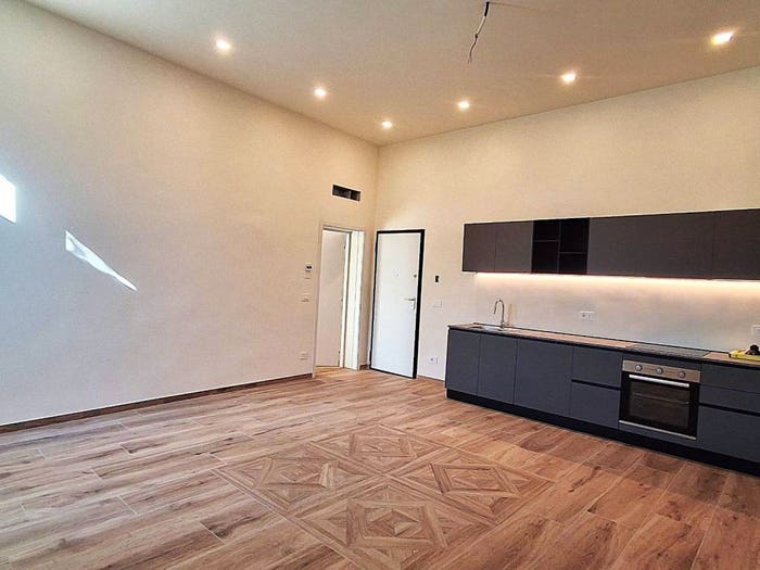 Appartamento trilocale in affitto in Via Terranuova, Centro Storico, Ferrara