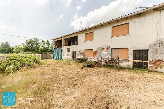 Casa con 6 locali in vendita in Via Fossaltina Massanzago, Massanzago