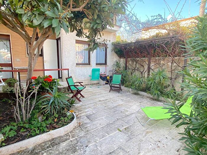 Appartamento trilocale in affitto in via del carmelo, Centro, Santa Marinella