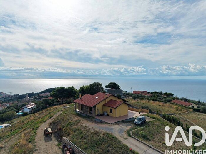 Casa con 6 locali in vendita in Strada Civezza, Porto Maurizio, Imperia