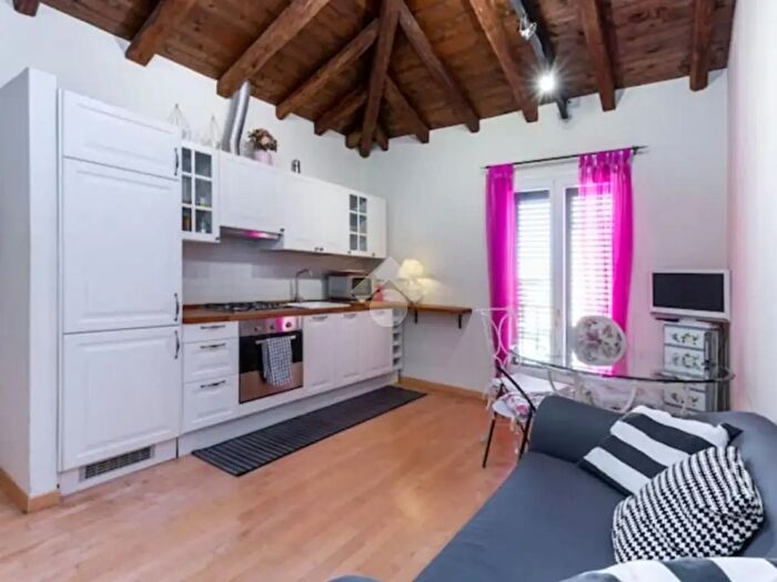 Appartamento trilocale in affitto in Via Irnerio, Bologna