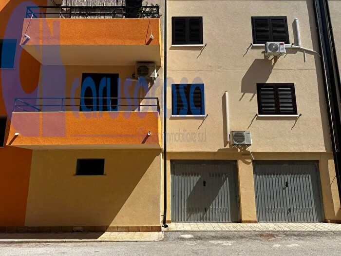 Appartamento quadrilocale in vendita in Via Darwin, Augusta