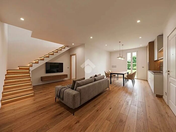 Casa quadrilocale in vendita in Via Prospero Martelli, Vezzano Sul Crostolo